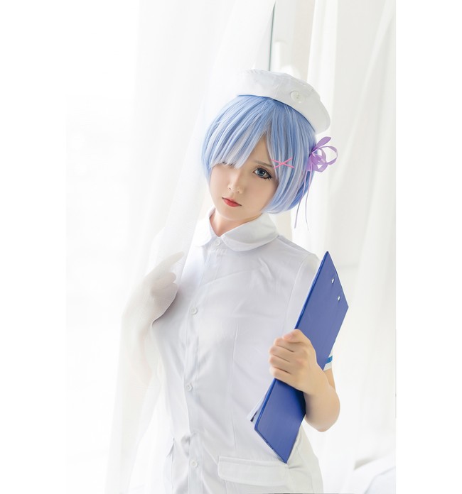 半岛体育_双枪下半场哑火再吃瘪 洛瑞连犯错德罗赞遭肘击(图1) 半岛体育官网